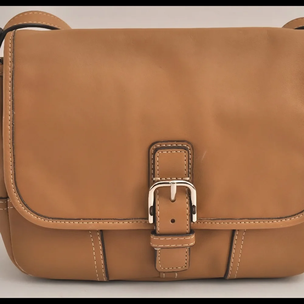 Authentic COACH Vintage Shoulder Cross Body Bag Purse Leather - Picture 9 of 9